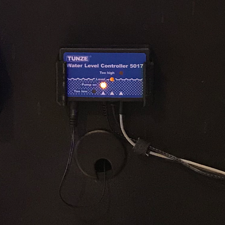 Tunze Osmolator 5017 Controller Cradle / Wall Mount - 3D Printed - Many Colors