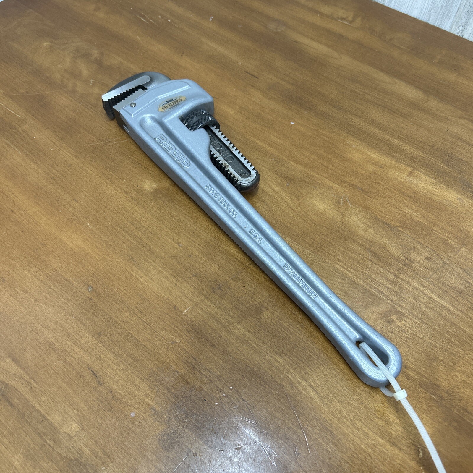 RIDGID 31100 Model 818 Aluminum Straight Pipe Wrench, 18-inch Plumbing Wrench