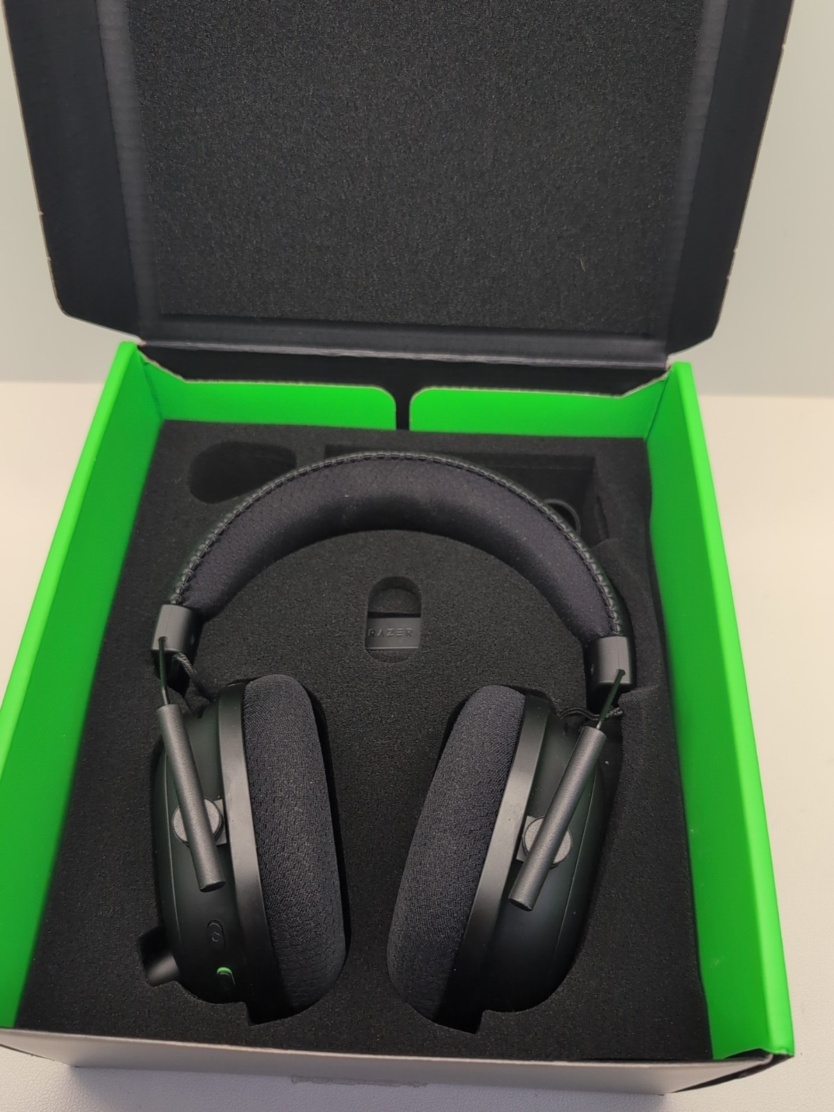 Razer BlackShark V2 Pro Wireless Gaming Headset (Pre 2023 Version) with box #10