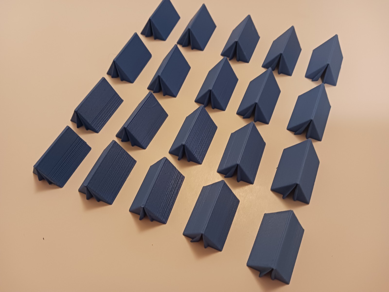 (20)  " HO "  SCALE  "   TENTS      TWENTY  " BLUE "  TENTS    L@@K  3D PRINTED