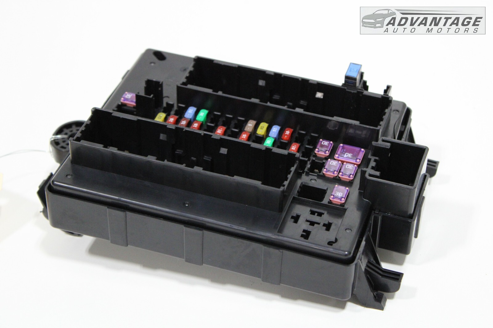 2018-2021 CHEVY TRAVERSE REAR COMPARTMENT JUNCTION FUSE BOX RELAY MODULE OEM