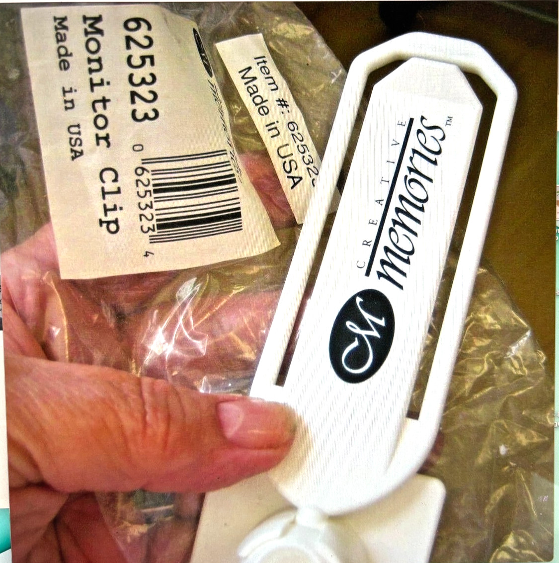 5.5" CREATIVE MEMORIES Logo Add To Your COMPUTER MONITOR Note CLIP Scrapbooking