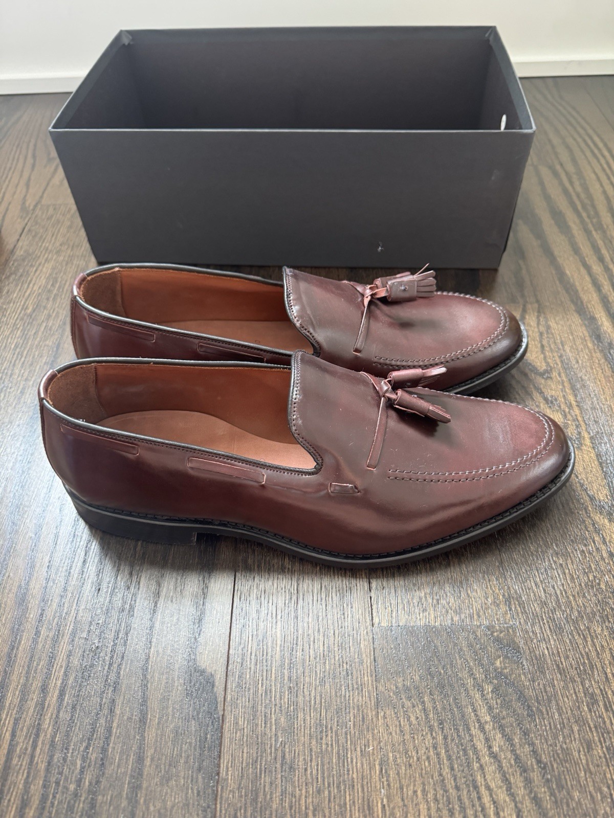 Allen Edmonds Grayson Shell Cordovan 12 3E 8287 Burgundy Tassel WORN ONCE !
