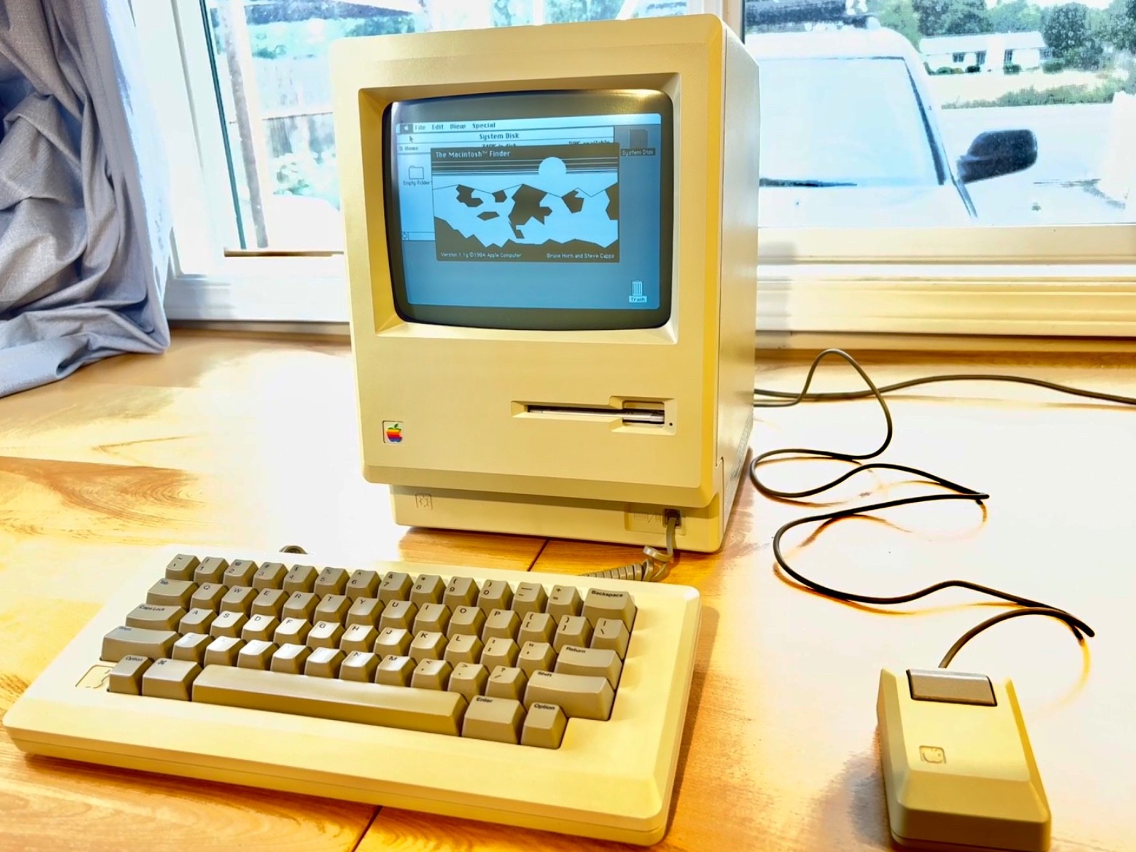 Macintosh 1984 128k computer - Recapped & Restored - Apple Mac M0001