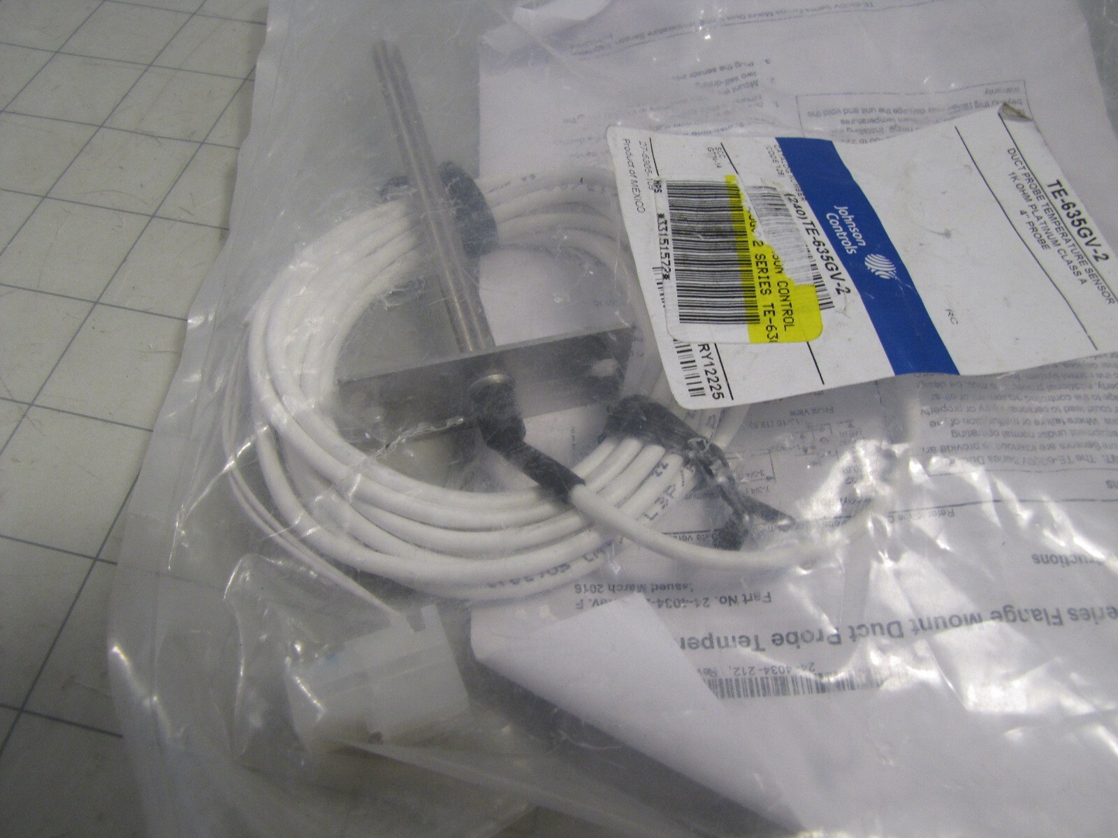 Johnson Controls TE-635GV-2 Duct Probe Temperature Sensor 4" Probe NEW