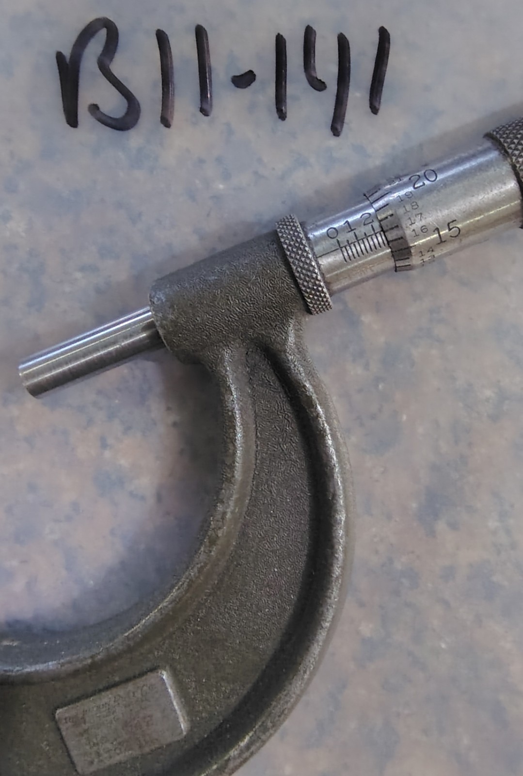 🗽 LUFKIN RULE NO 1942 1-2" MICROMETER