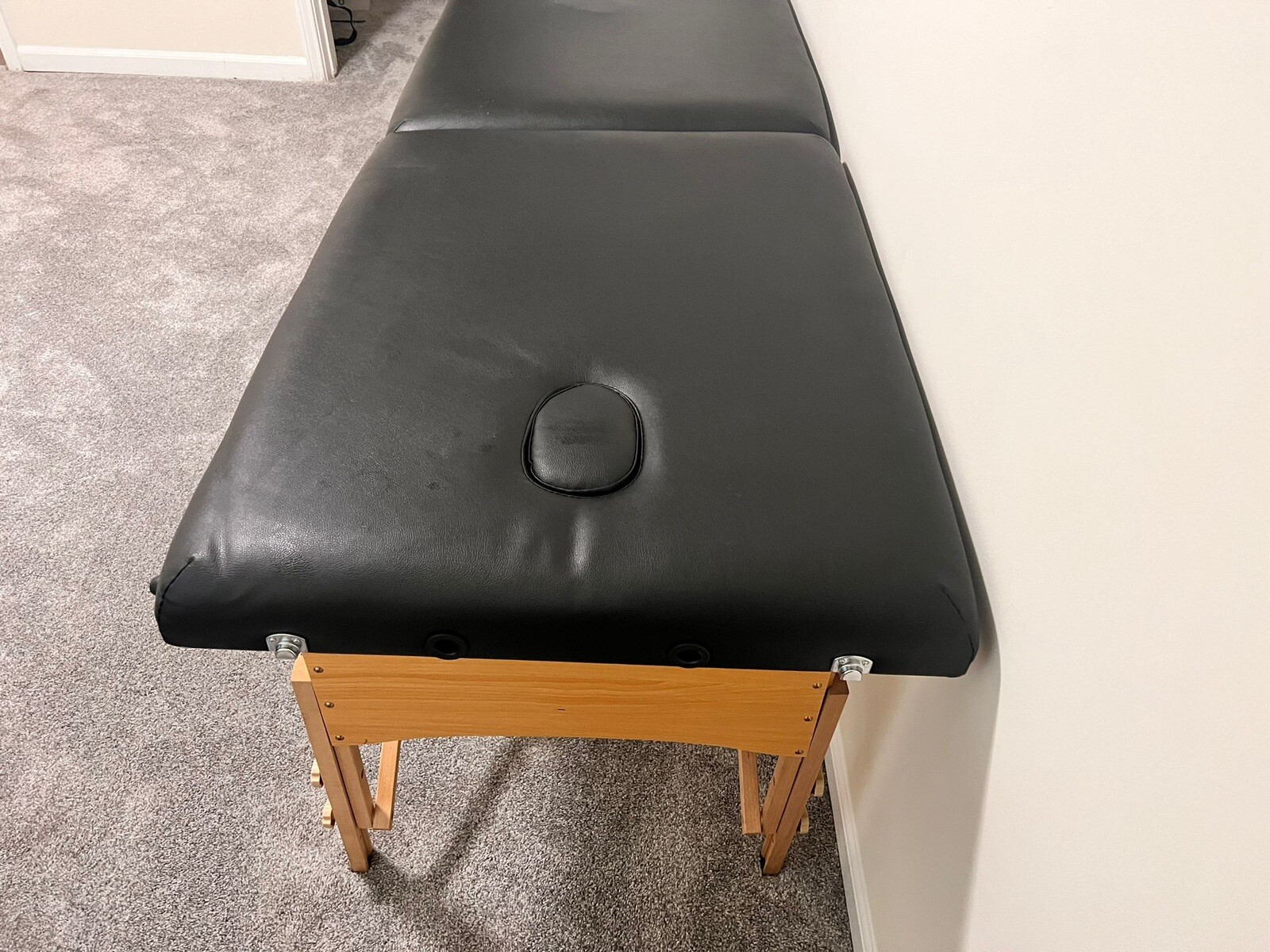 BestMassage Massage Table - Black