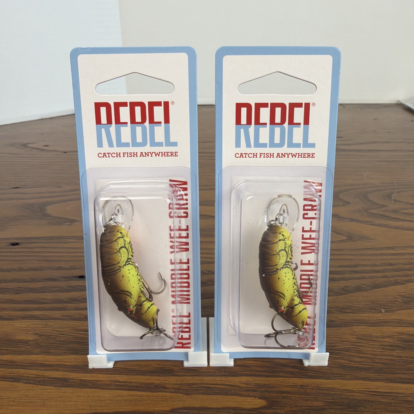 (LOT OF 2) REBEL MIDDLE WEE CRAW CRANKBAIT 3/16OZ F6867 CHARTREUSE BROWN
