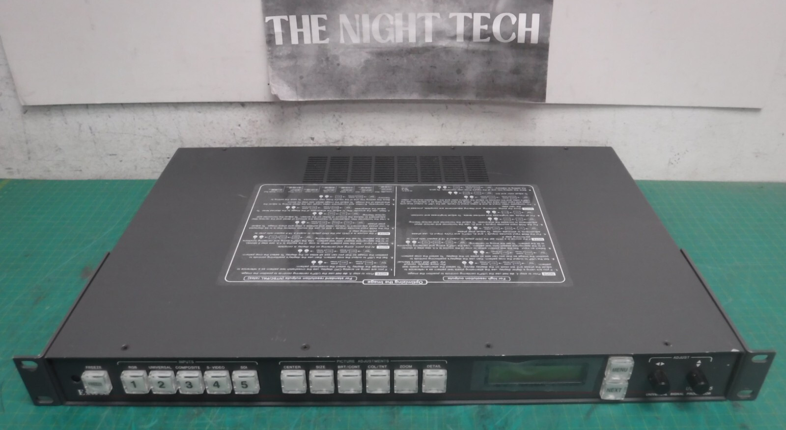Extron USP 405 Universal Signal Processor w/ Mounts
