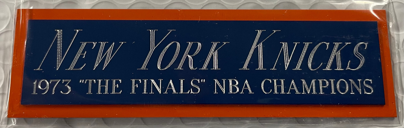 1973 NY KNICKS CHAMPIONS NAMEPLATE FO AUTOGRAPHED Signed Basketball-JERSEY-PHOTO