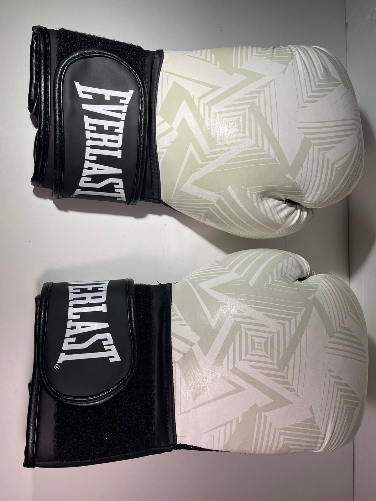 Everlast Elite Pro Style Bag Gloves - White 12 Oz