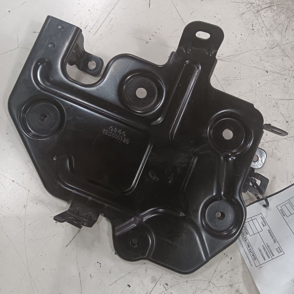 Chevy Trailblazer Battery Holder Tray  2021 2022 2023 2024 2025 OEM