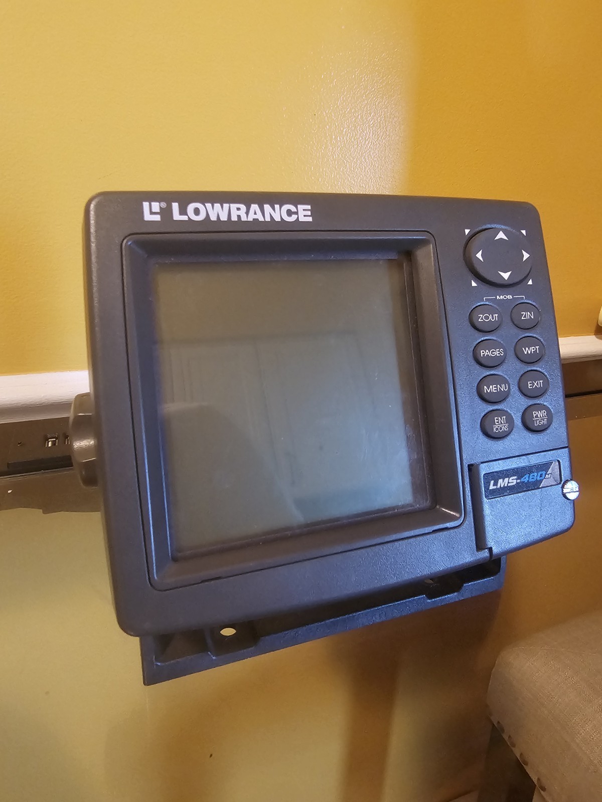 Lowrance LMS-480m Fish Finder Head Unit Only Tested
