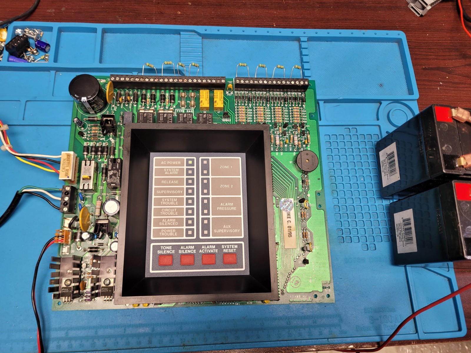 FIRE LITE FIRE ALARM CONTROL PANEL MODEL MS-4424 (4XAMB).