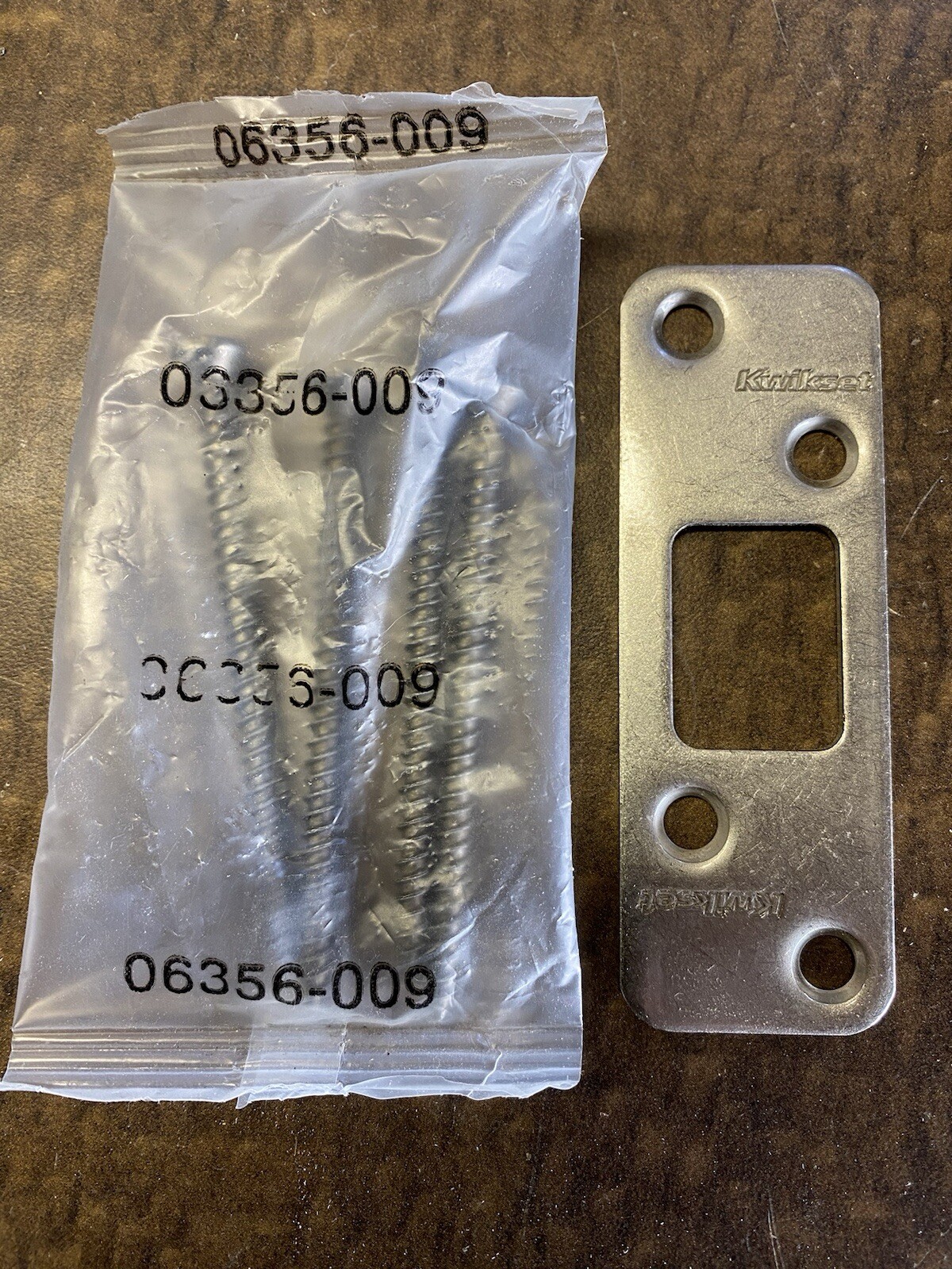 Kwikset 83223 Deadbolt Round Corner Strike