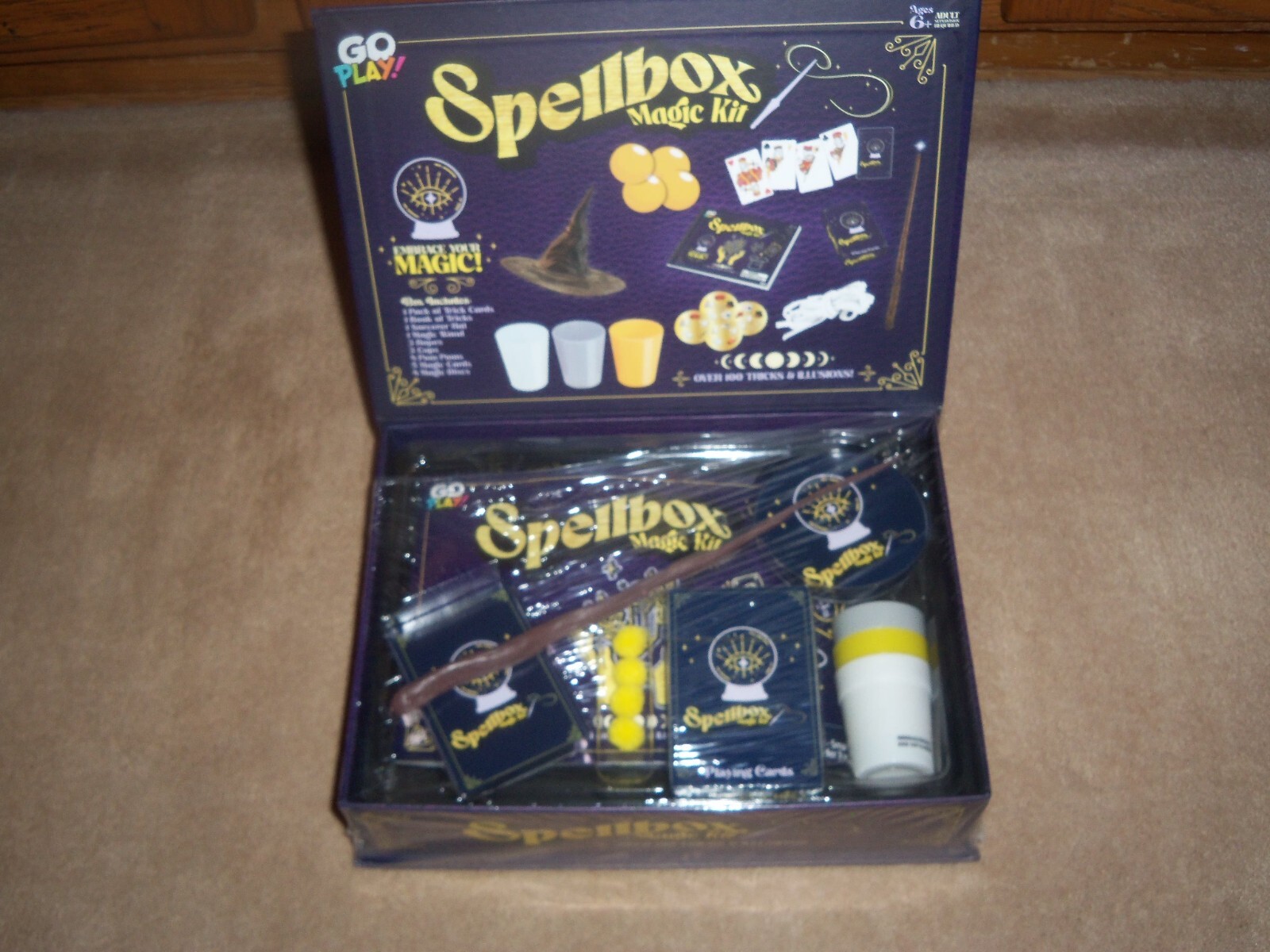 NEW, SPELLBOX MAGIC KIT, OVER 100 TRICKS & ILLUSIONS, AGES 6+