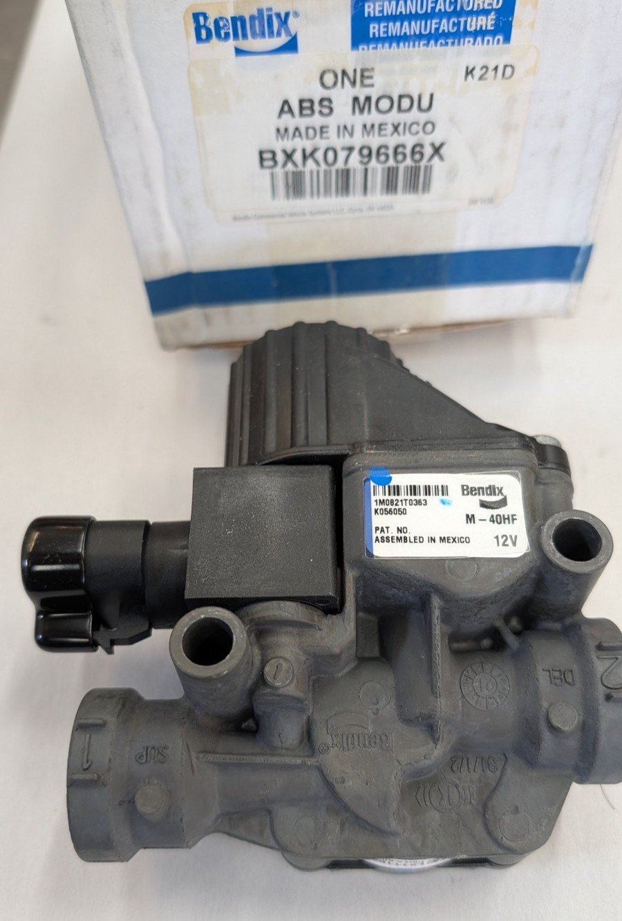 K079666X Bendix Genuine M-40HF ABS Anti Lock Modulator Valve OEM Remanufactured