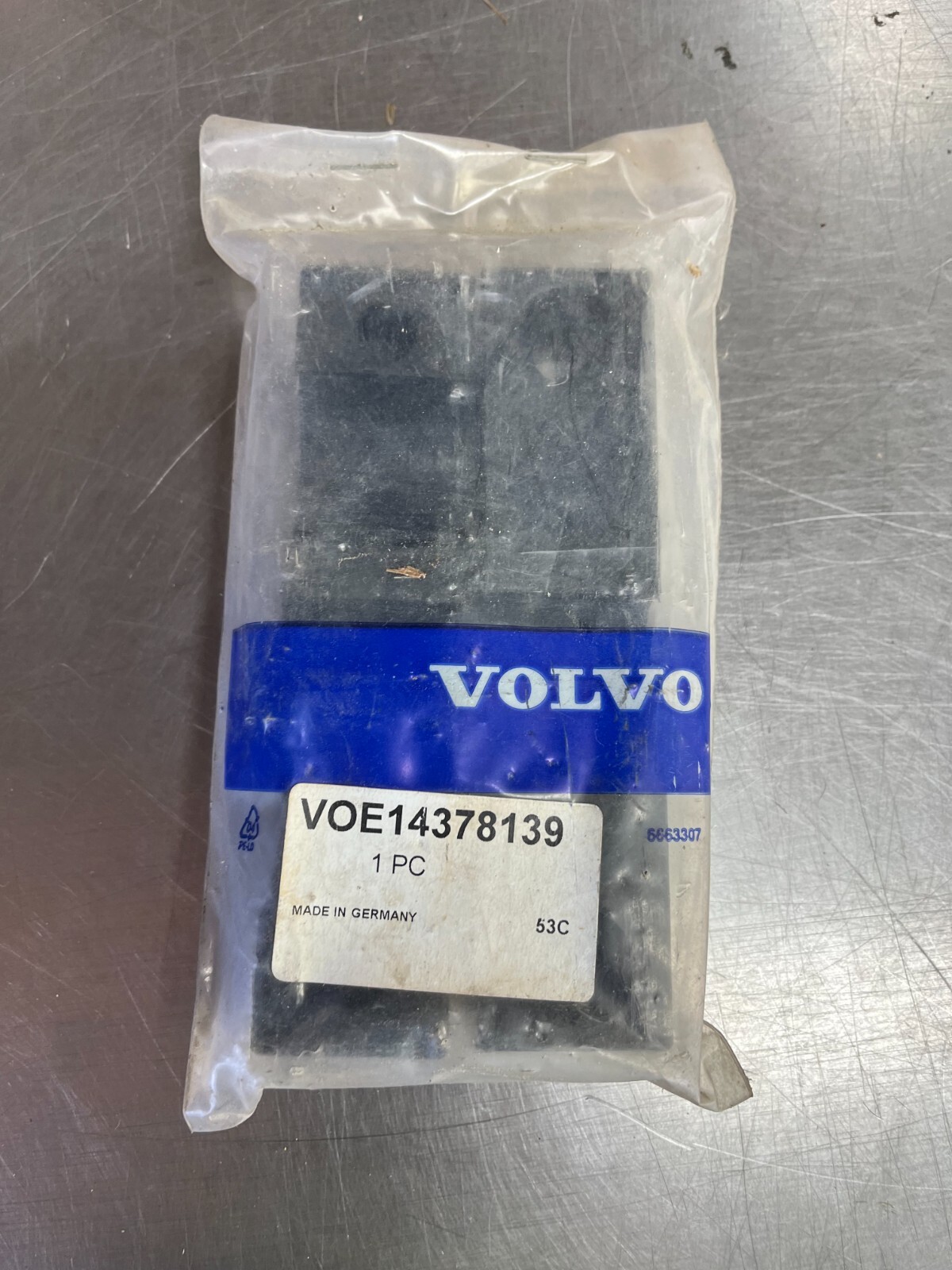 14378139  GENUINE Volvo   HOSE CLAMP   Ingersoll Rand  VOE14378139