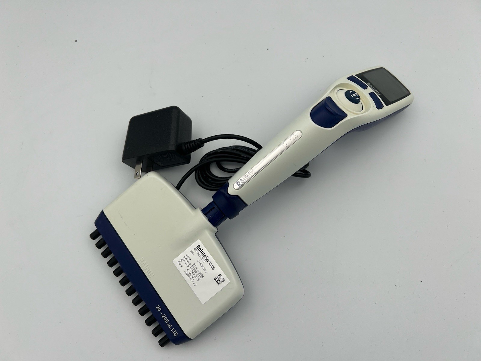 Rainin XLS+ E4 12 Channel Electronic Pipette E12-200XLS+ 20-200uL and Charger