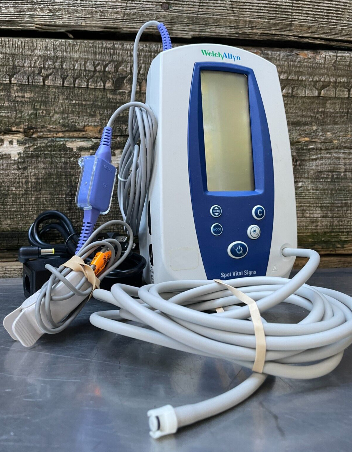 Welch Allyn 420 Spot Vital Signs Monitor 42NTB w/SpO2, Hose, Power Adapt