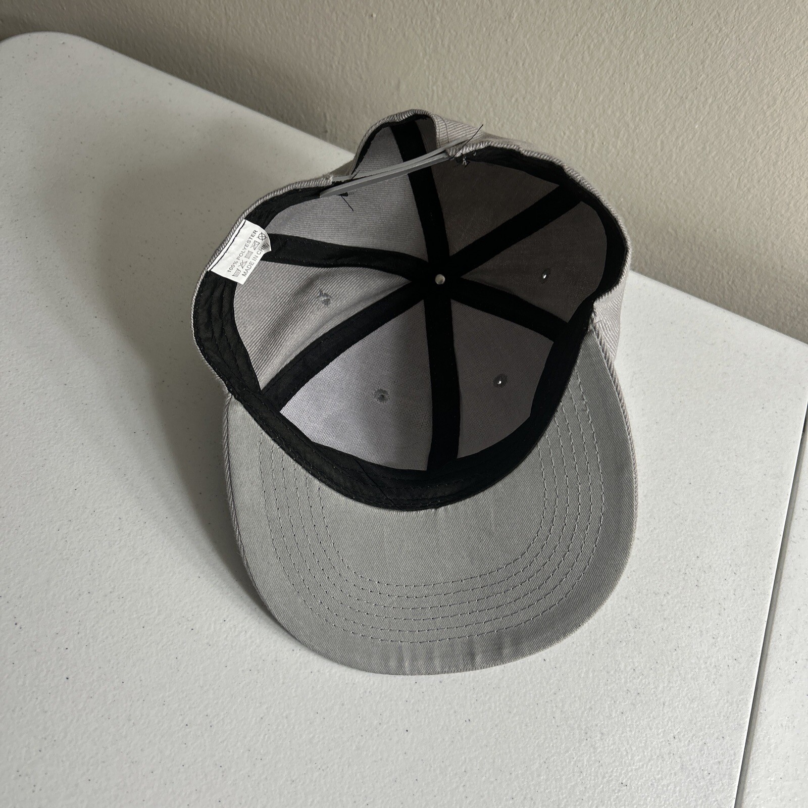 Apex Legends Adjustable Strap Gray Hat Youth Size