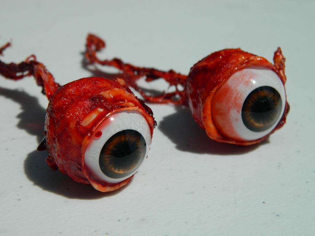 Halloween Horror Prop Realistic Life Size Pair of  Ripped Out Eyeballs -  FB01