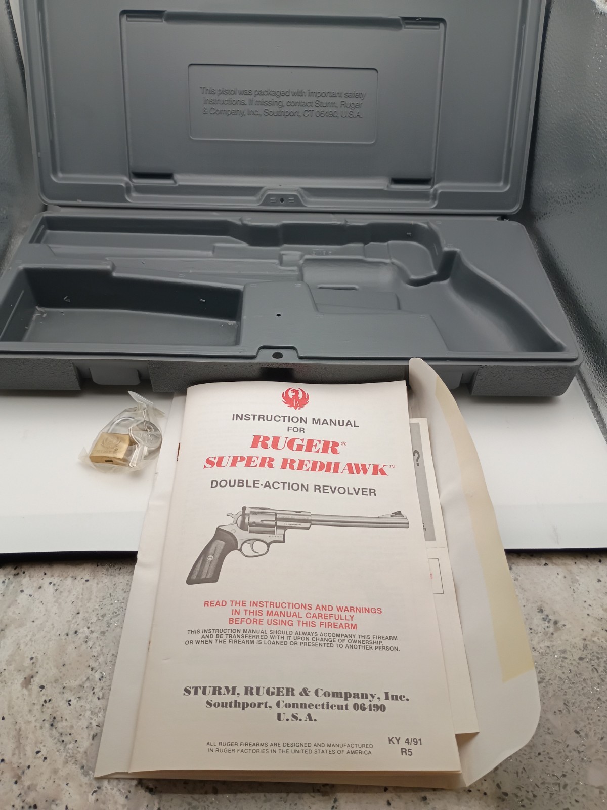 Ruger 44 Mag Super Redhawk Factory Case Manual And lock 1991
