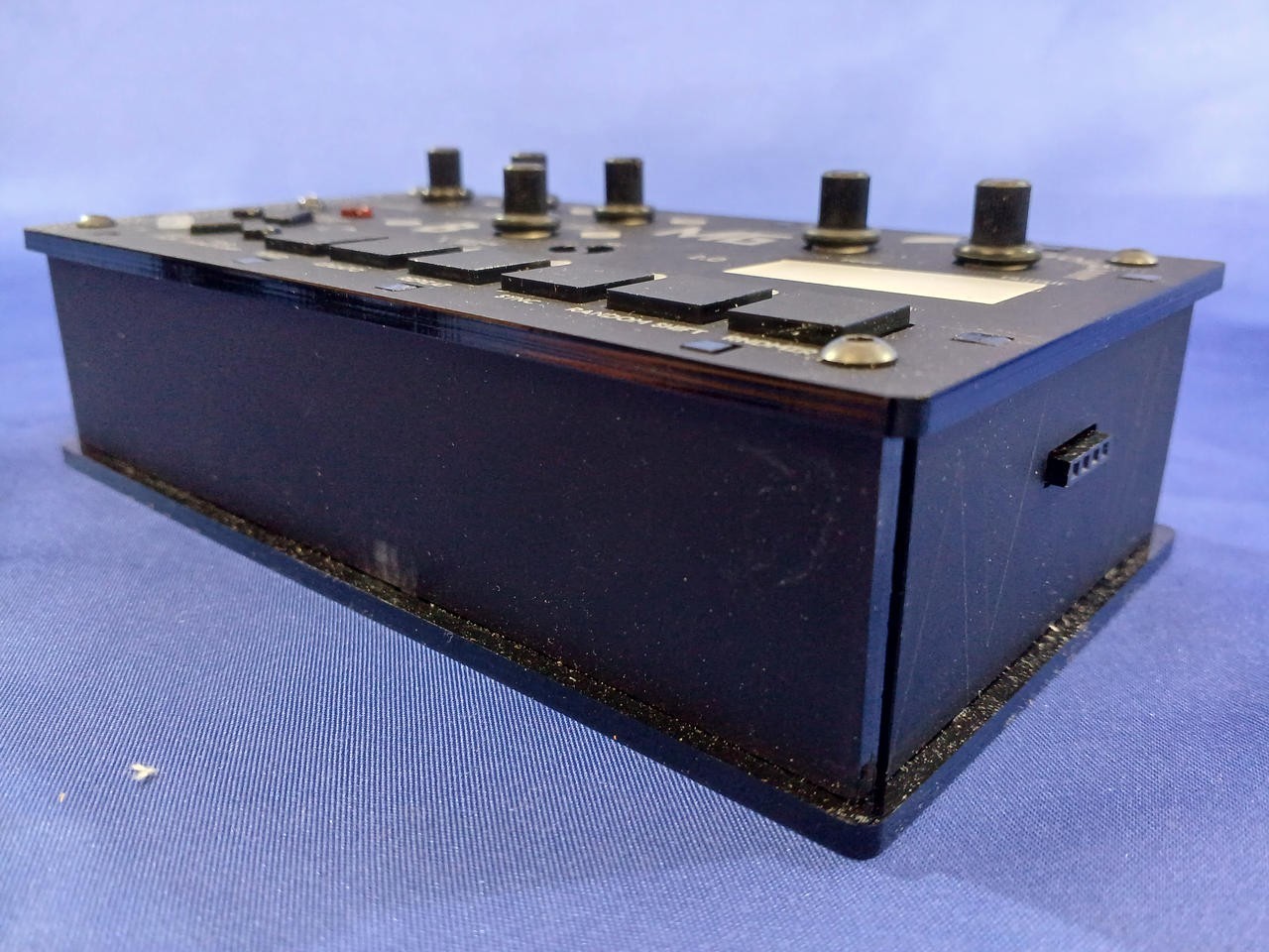 Bastl Instruments Microgranny 2.0 Granular 8bit Sampler Synth w/box