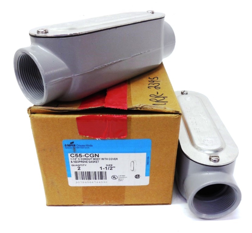 CROUSE HINDS 1 1/2" CONDUIT BODY WITH COVER & NEOPRENE GASKET C55-CGN, LOT OF 2