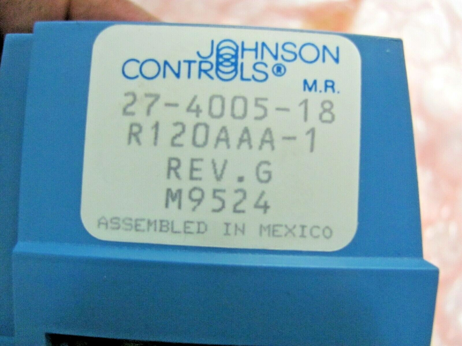Johnson Controls R120AAA-1 - 4-Stage Relay Pack - NOS