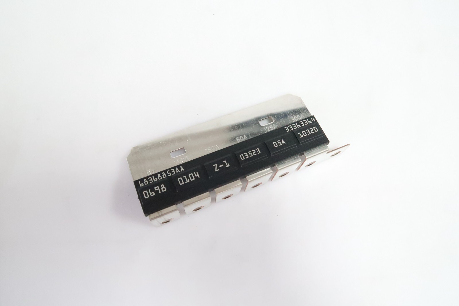 68368853AA for 2018-2023 JEEP WRANGLER JL Z Case Fuse Array