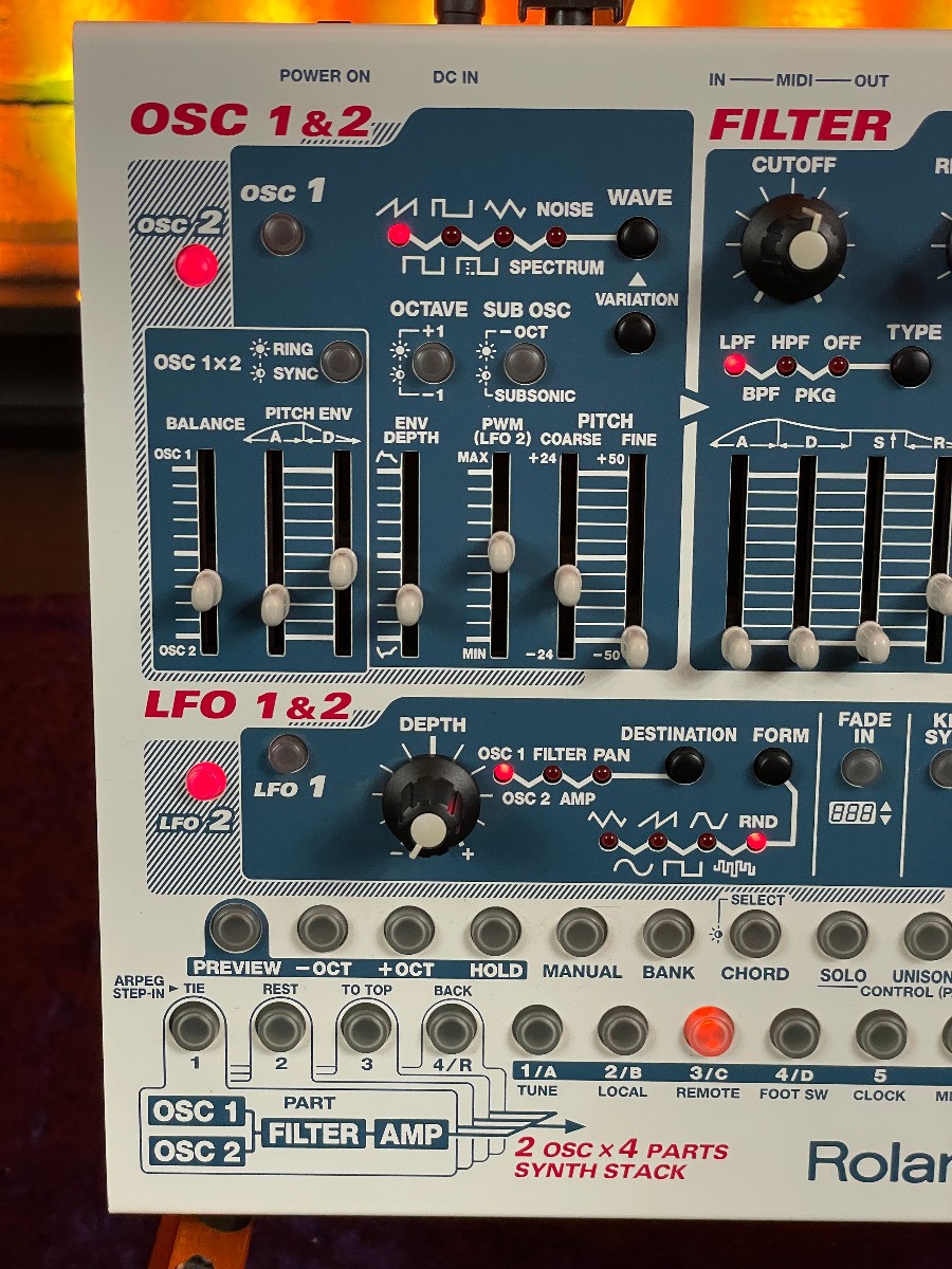 Roland SH-32 4-part multitimbral desktop synthesizer