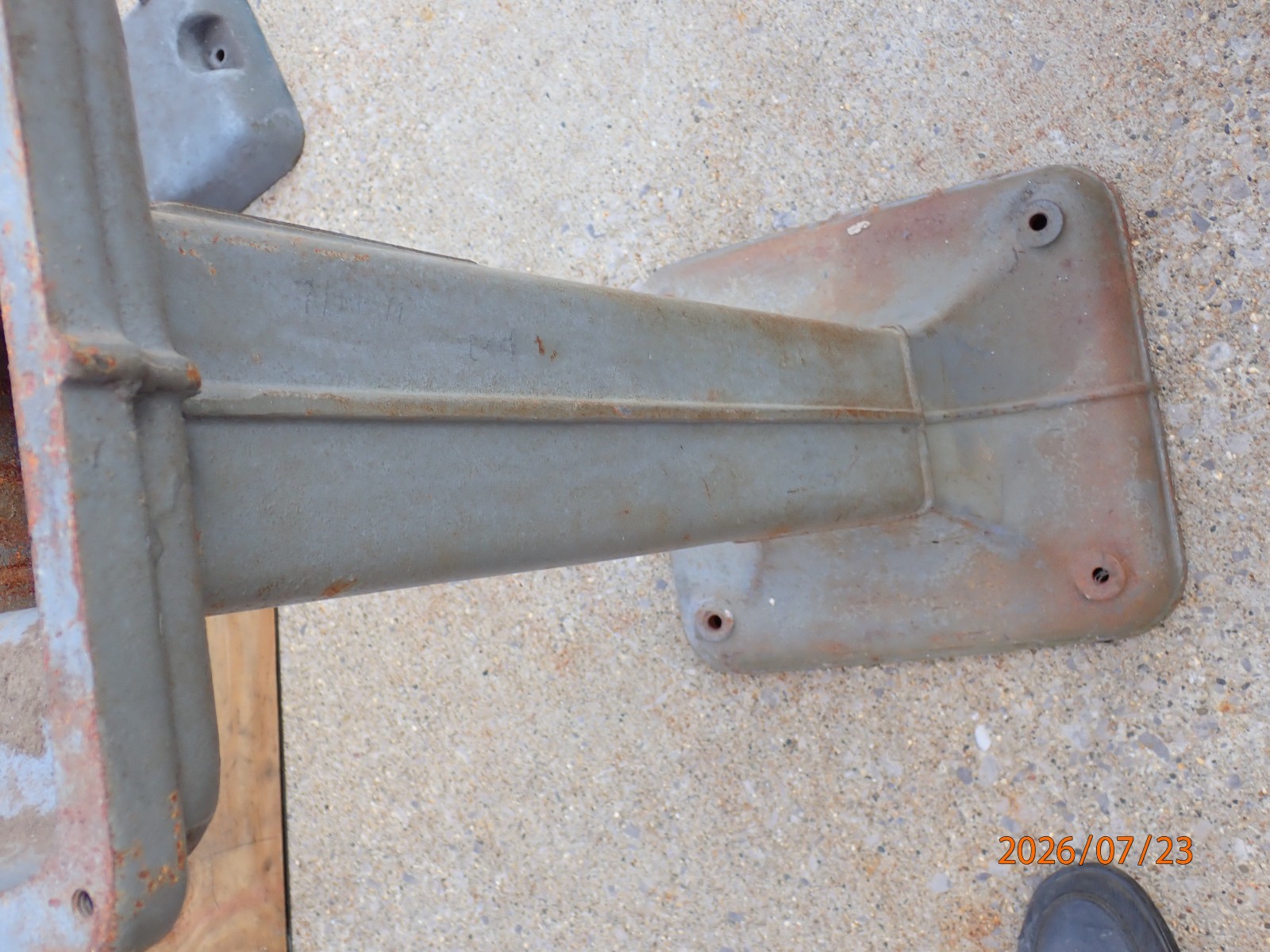 VINTAGE CAST IRON BALDOR GRINDER BUFFER PEDESTAL BASE STAND