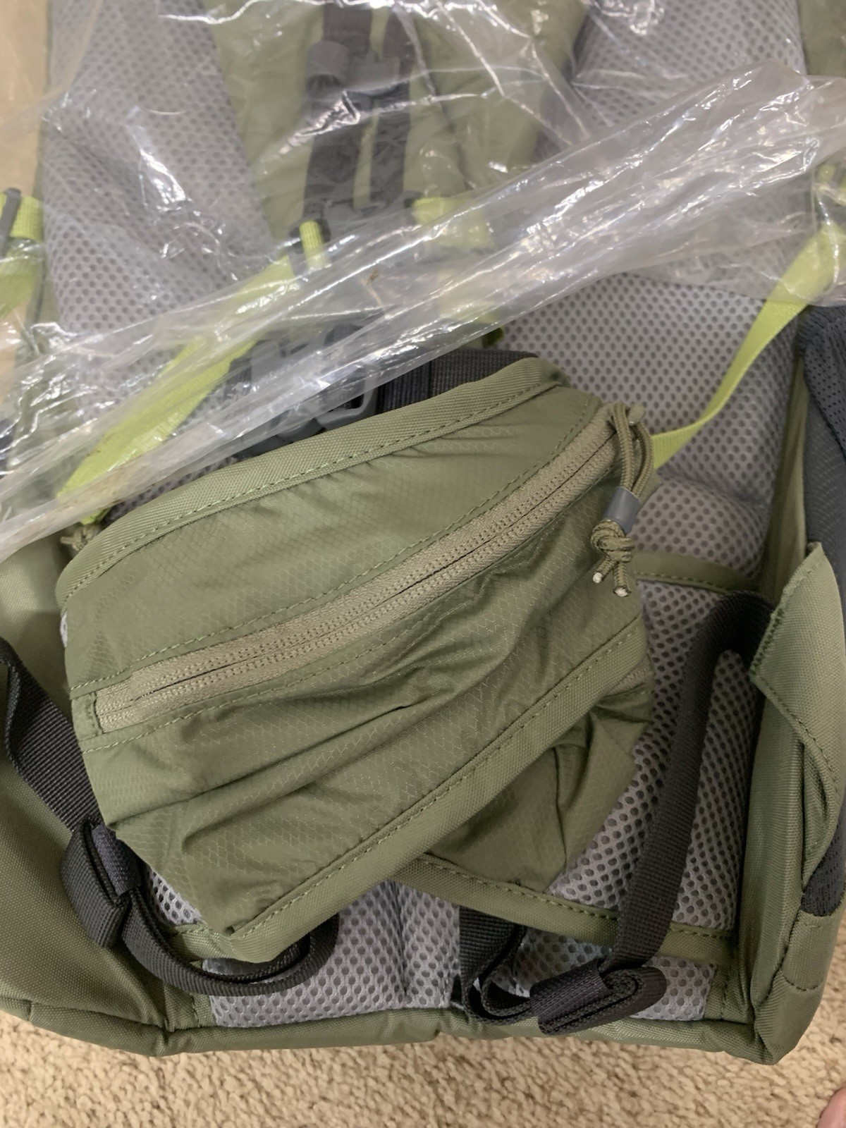CamelBak Rim Runner 22 Hydration Backpack 2.5L / 85oz