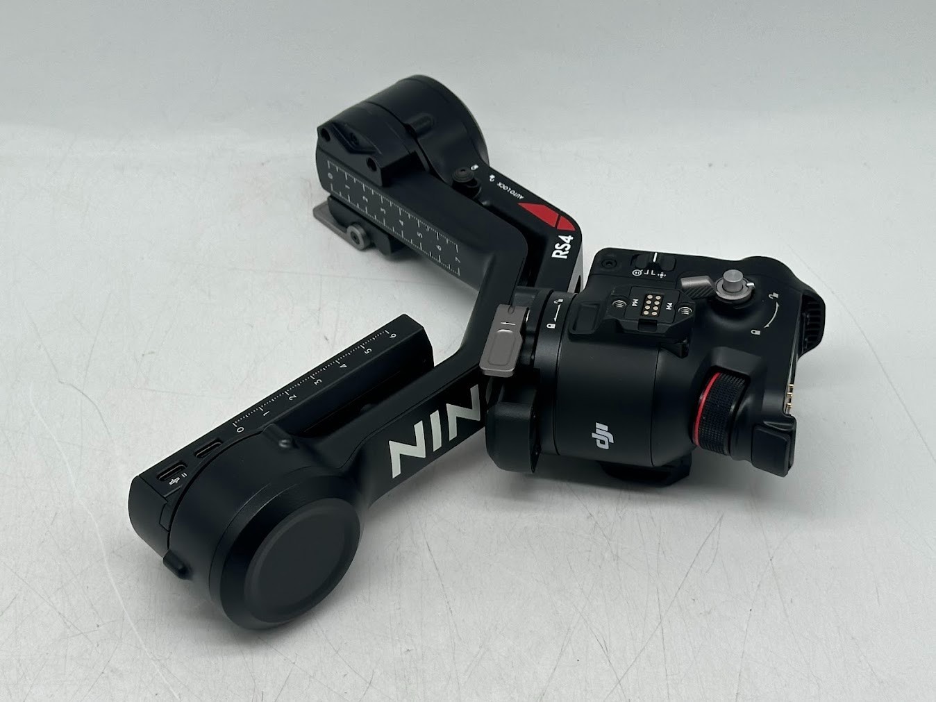 DJI Ronin RS 4 3-Axis Gimbal Stabilizer for Cameras