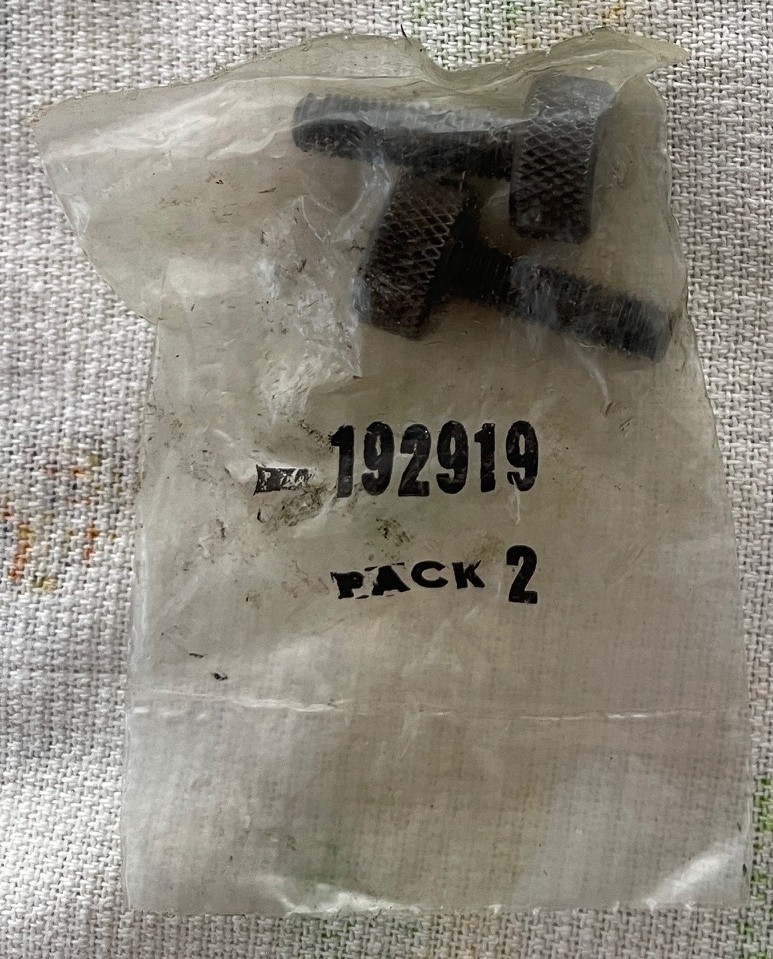 NEW AB Dick  THUMB SCREW KNOBS TAIL CLAMP  350-9870  P 1027 / A 192919  OEM PART