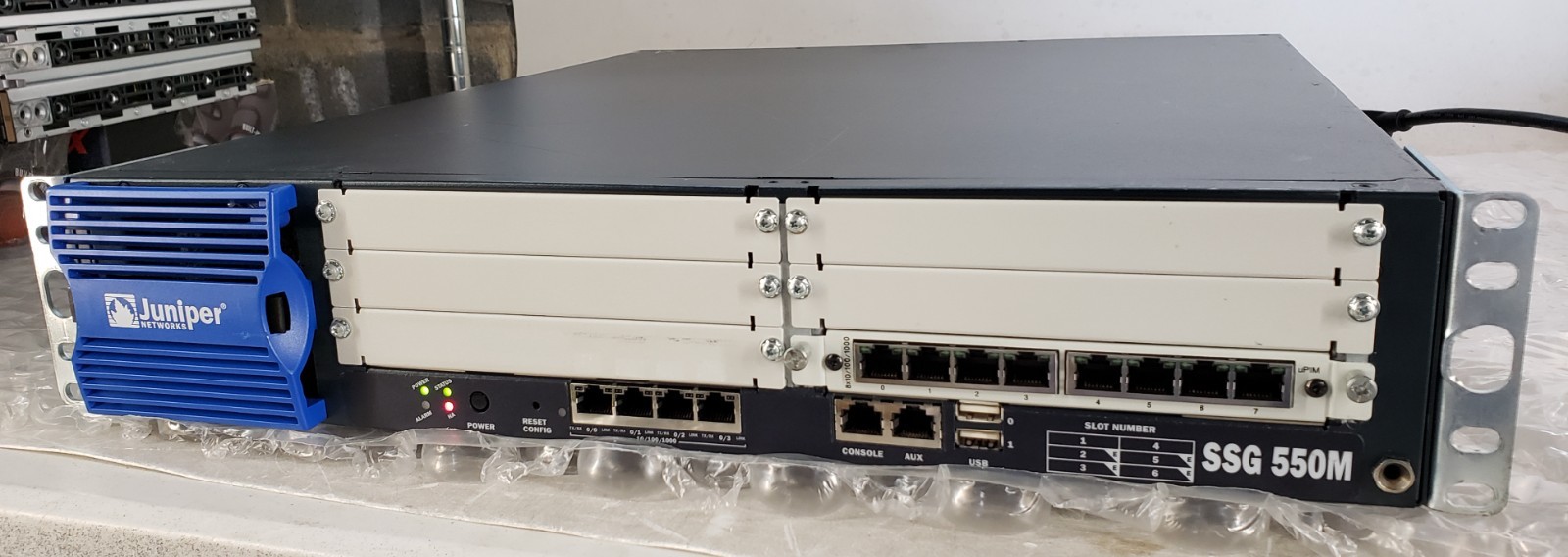 Juniper SSG-550M-SH Secure Services Gateway w/ JXU-8GE-TX-S uPIM + 2x 420w PSU