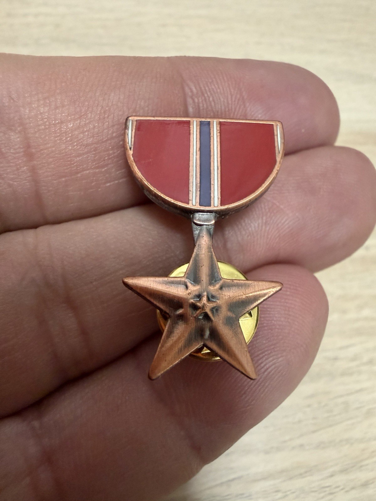 Mini US Military Bronze Heart Lapel Pin