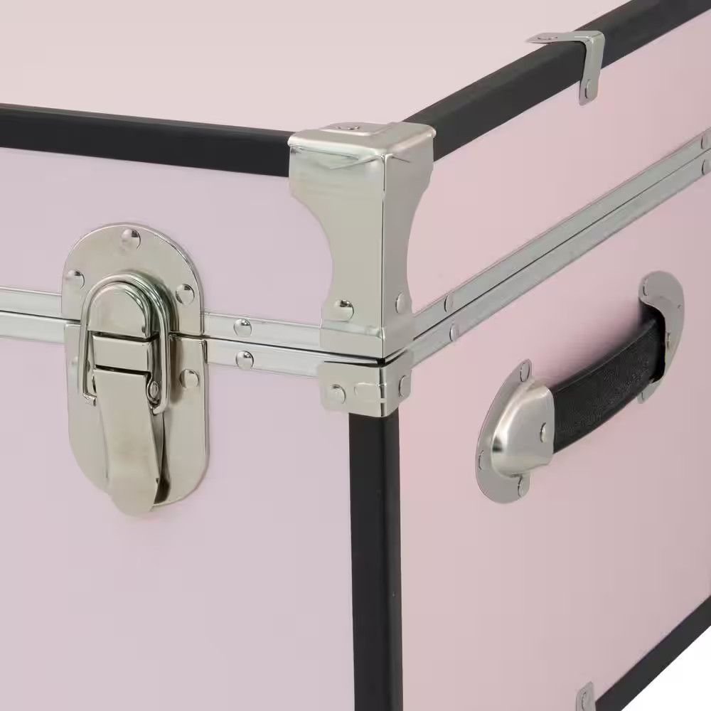 Seward Explorer 30 In. Trunk with Wheels & Lock, Blush