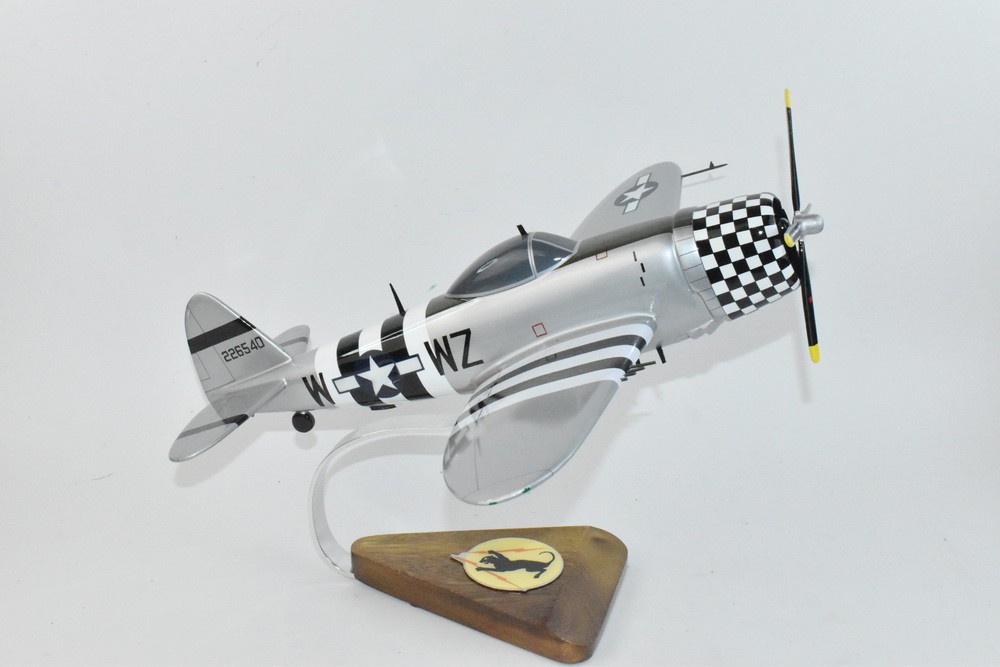 Republic P-47 Thunderbolt, 78th FG, 84th FS, 8th AF 18in Mahogany Model
