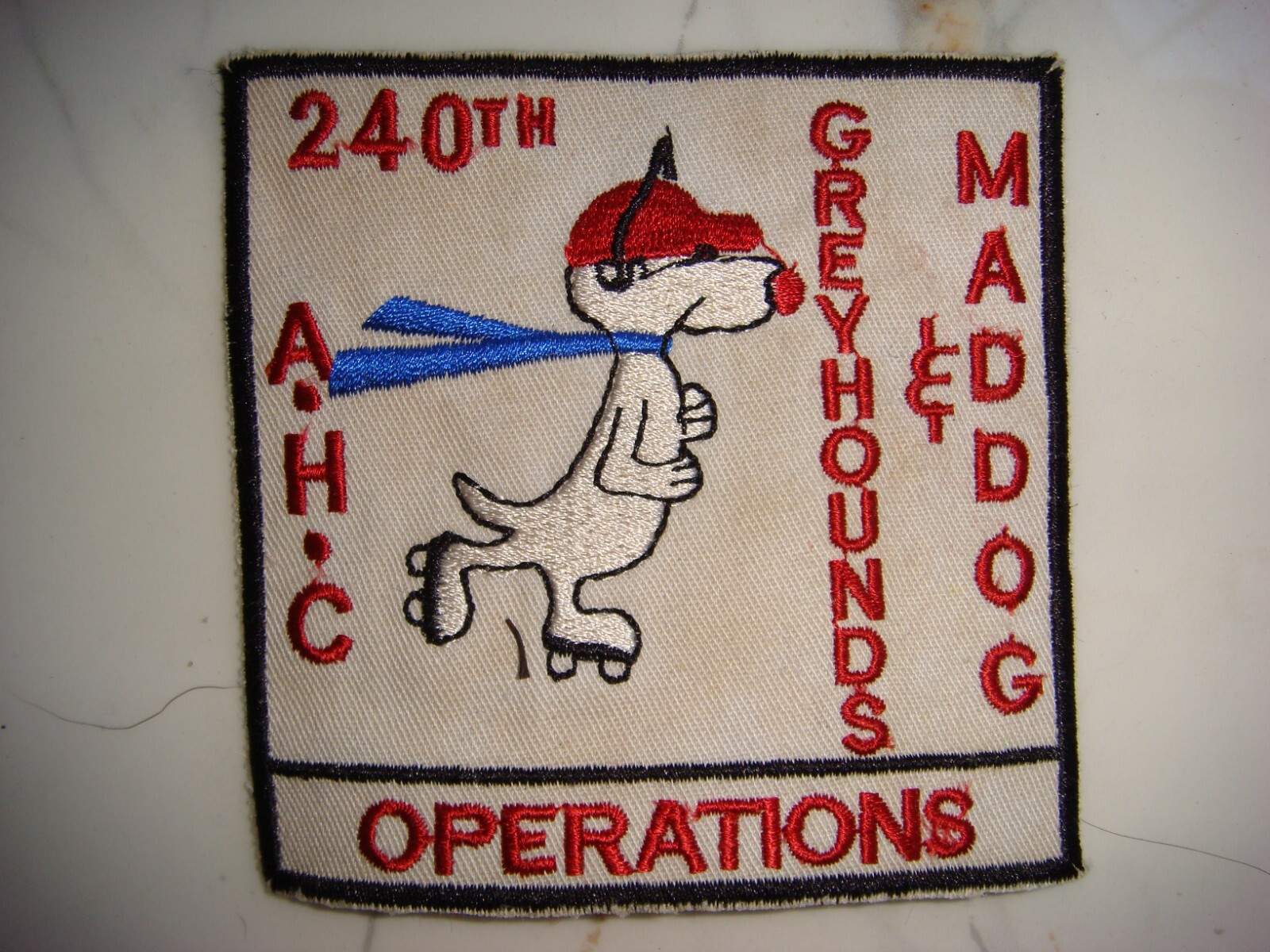 US 240th ASSAULT HCPT Co GREYHOUNDS & MAD DOG OPERATIONS ,VIETNAM WAR PATCH