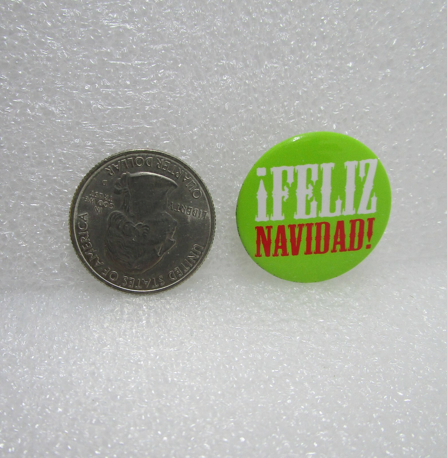 Feliz Navidad Button Pin
