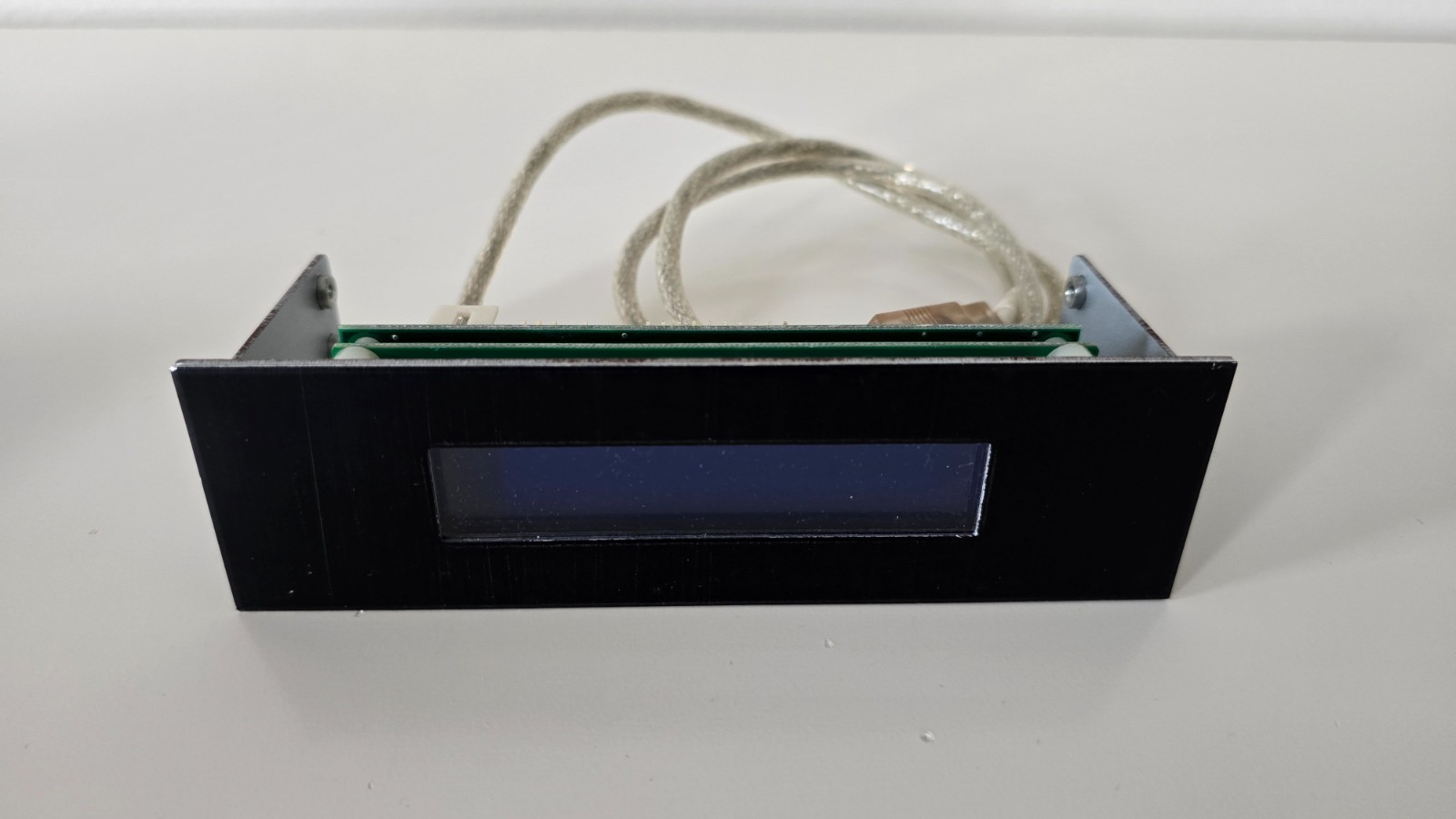 Matrix Orbital LK202-25-V LCD + BLC2021 Mounting Bracket