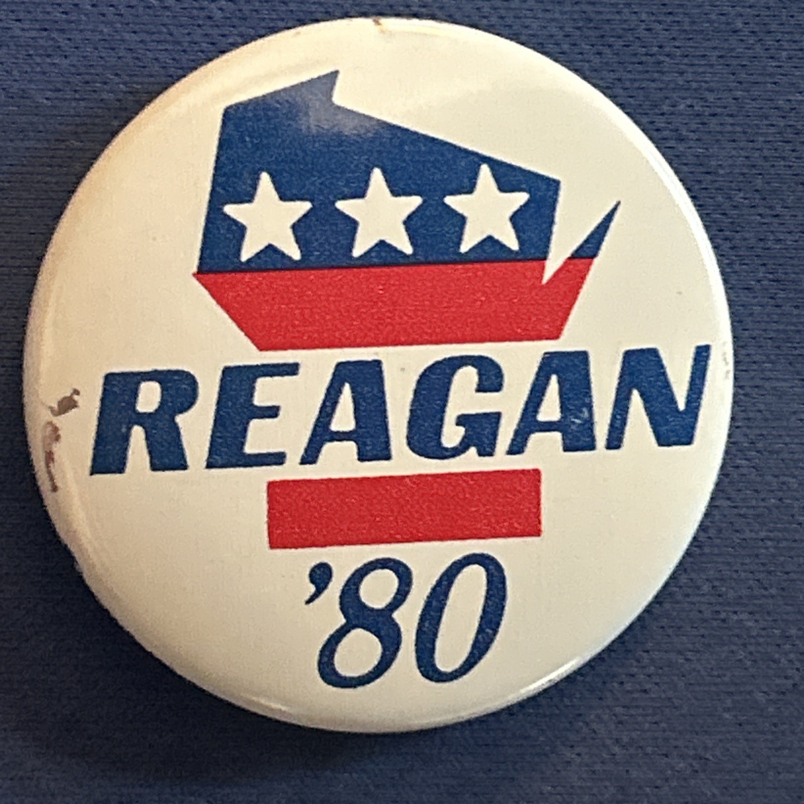 Wisconsin Reagan ‘80  1 3/8” pinback button pin