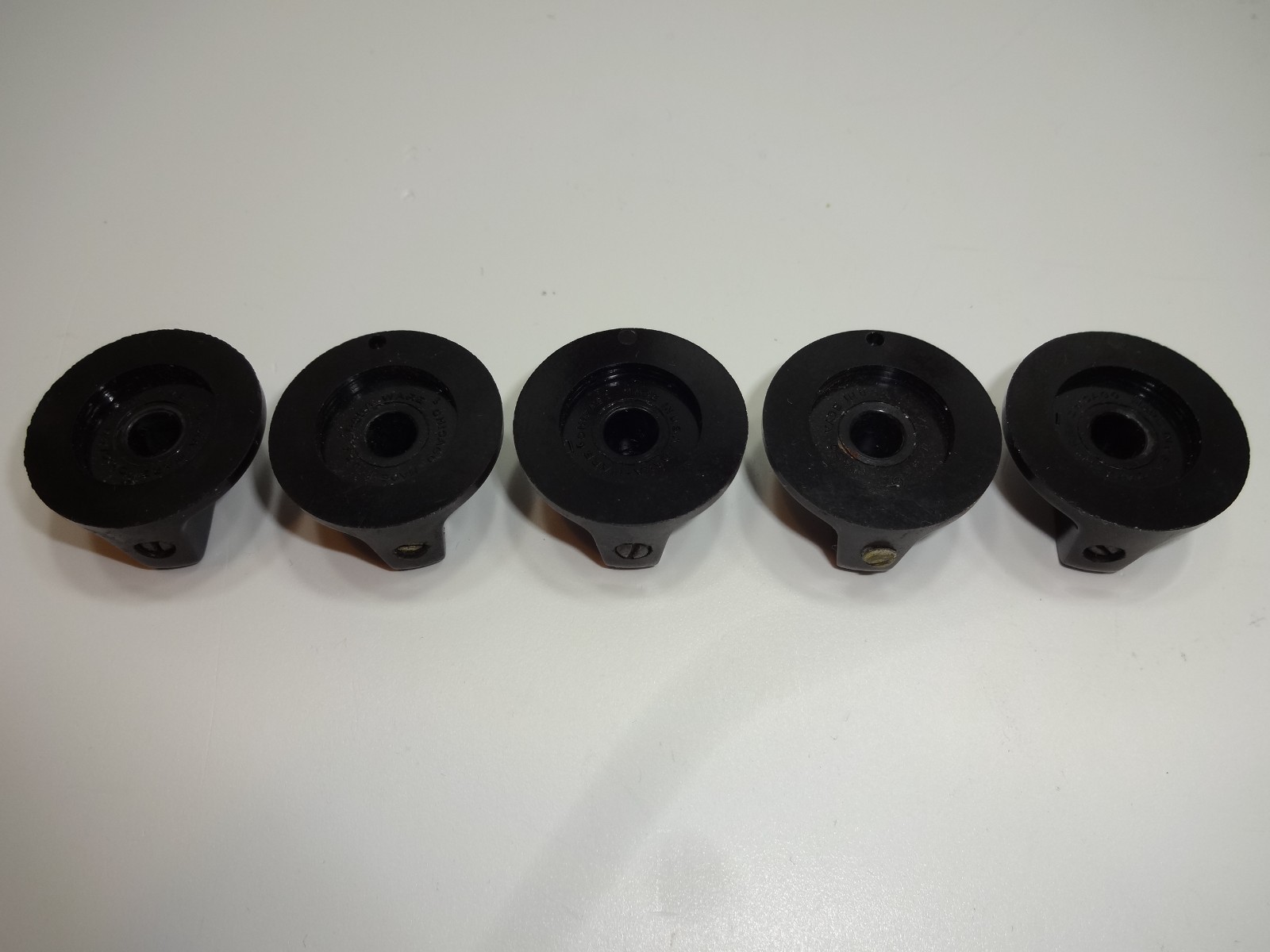 Lot of 25+10 Vintage Bakelite Daka-Ware Knobs 10 Chicken Head