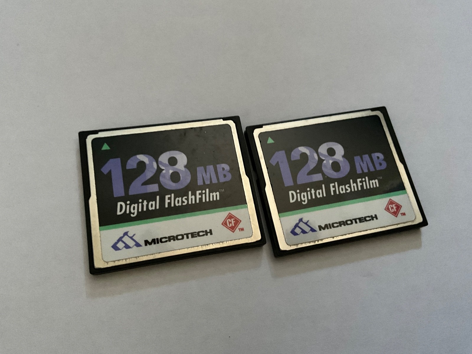 Lot 2pcs  128mb Microtech CFI compactflash memory cards*Small Storage Capacity*