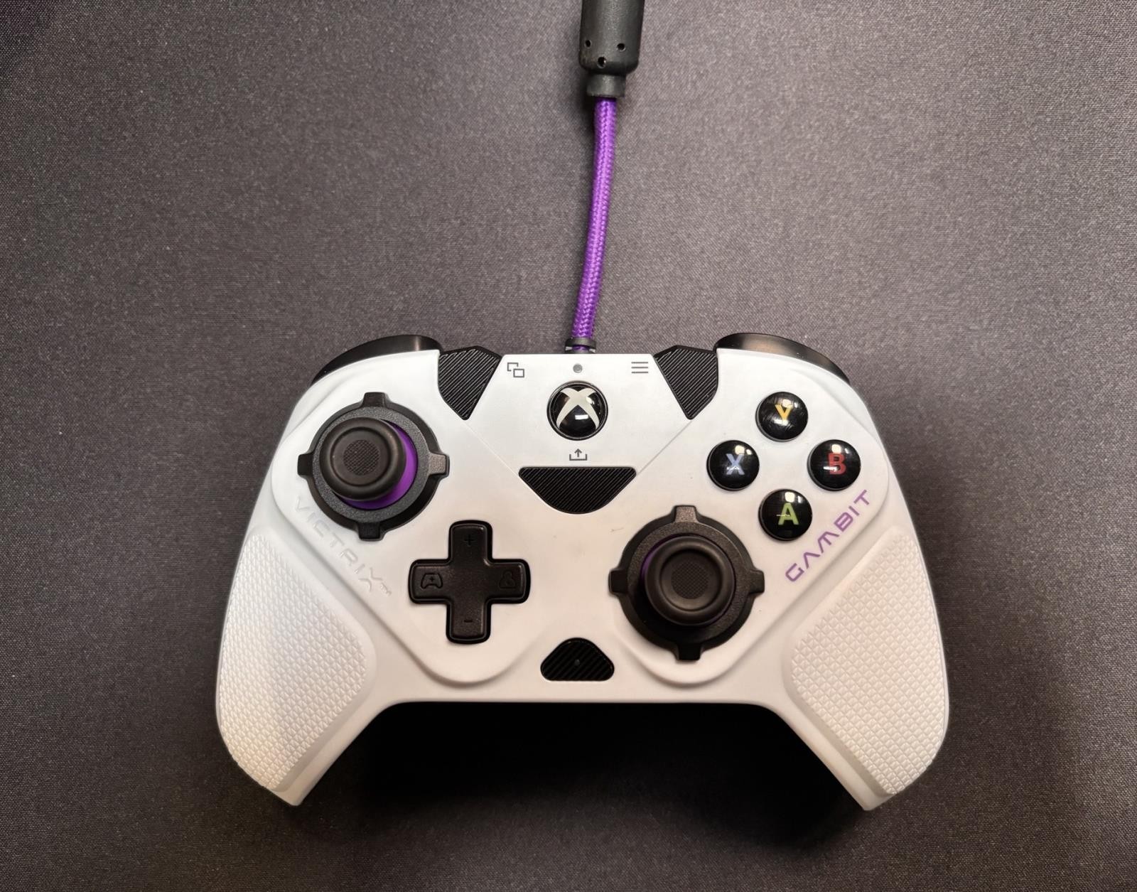 Victrix Gambit Dual Core Tournament Wired Controller for Xbox Series (049-006)