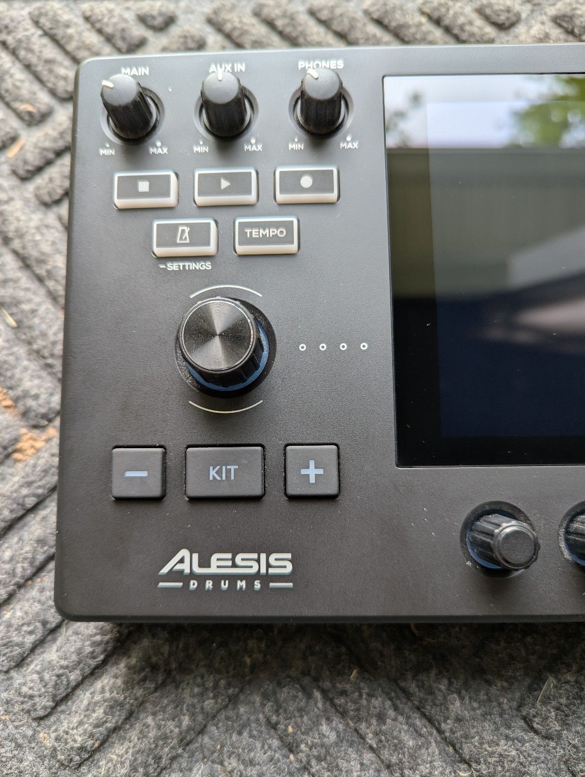 Alesis Strata Core Electronic Drum Module w/ Power Cable, Mount, and Cable Snake