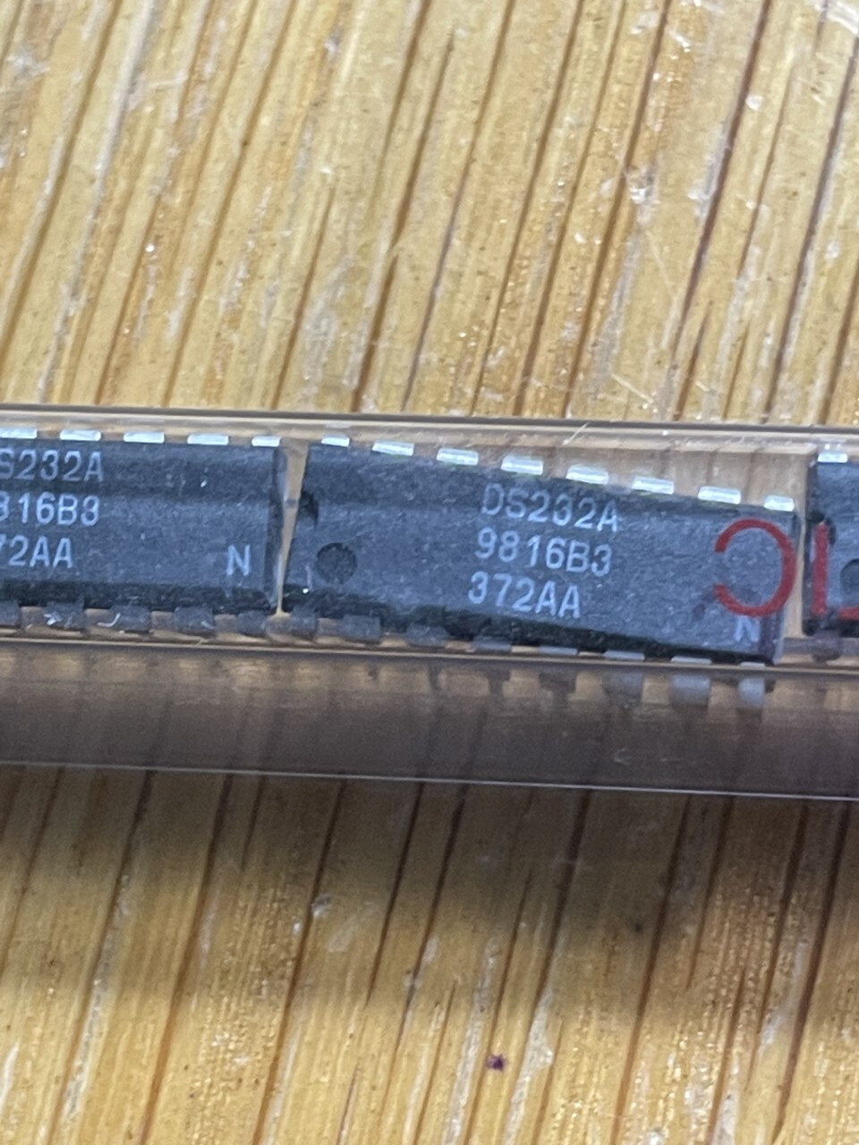 A lot of FOUR (4) Dallas Semi DS232A, DUAL RS232 interface IC, PDIP16