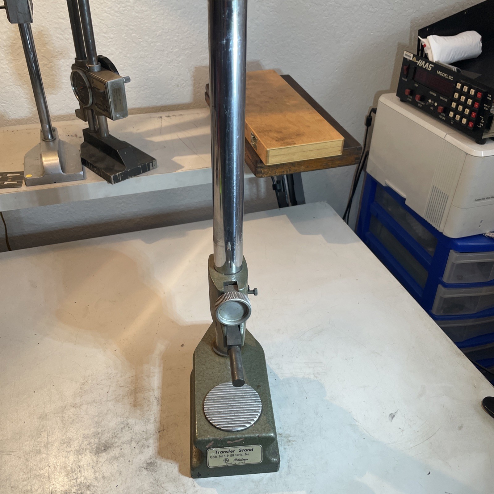 Mitutoyo No 519-109 15” Precision Transfer Stand W/Fine Adjust